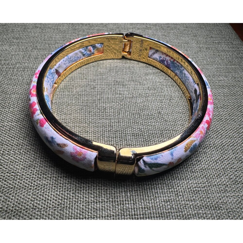 Floral Gold-Accented Bangle Bracelet Signed Italy - Picture 11 of 12